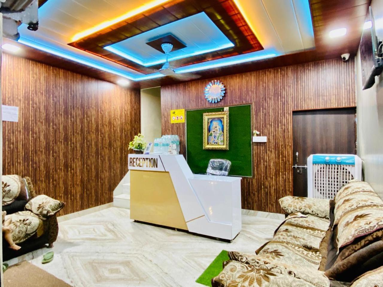 The Raman Palace- A Budget Hotel Матхура Экстерьер фото
